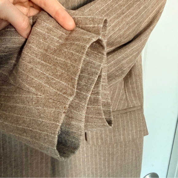 Escada Ermenegildo Zegna Beige Pinstripe Blazer - Picture 13 of 13